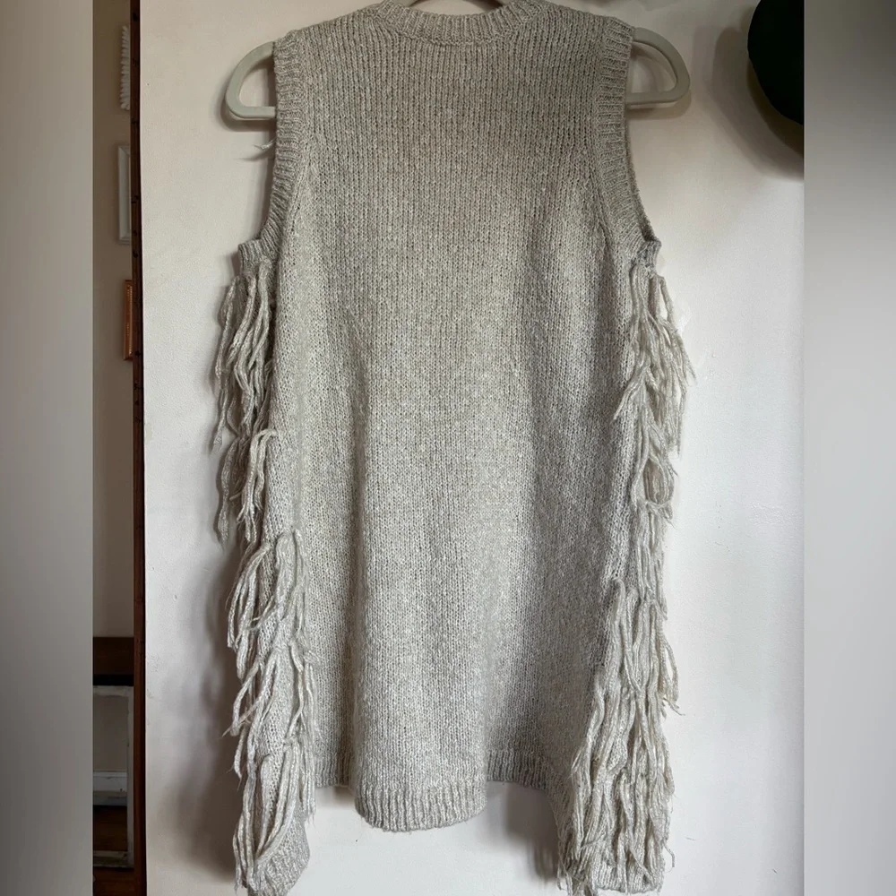 H&M fringe long knit vest - Picture 3 of 3
